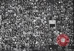 Standbild Football Game Philadelphia Pennsylvania USA, 1940, aus Sekunde 17 historischem Filmmaterial Videoclip 65675059027