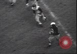 Standbild Football Game Philadelphia Pennsylvania USA, 1940, aus Sekunde 21 historischem Filmmaterial Videoclip 65675059027