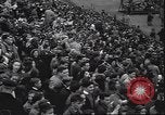 Standbild Football Game Montclair New Jersey USA, 1940, aus Sekunde 16 historischem Filmmaterial Videoclip 65675059028