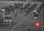 Standbild Football Game Montclair New Jersey USA, 1940, aus Sekunde 23 historischem Filmmaterial Videoclip 65675059028