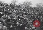 Standbild Football Game Montclair New Jersey USA, 1940, aus Sekunde 34 historischem Filmmaterial Videoclip 65675059028