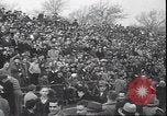 Standbild Football Game Montclair New Jersey USA, 1940, aus Sekunde 35 historischem Filmmaterial Videoclip 65675059028