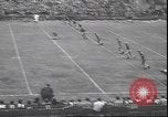 Standbild Football Game Montclair New Jersey USA, 1940, aus Sekunde 44 historischem Filmmaterial Videoclip 65675059028