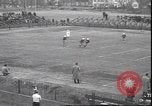 Standbild Football Game Montclair New Jersey USA, 1940, aus Sekunde 48 historischem Filmmaterial Videoclip 65675059028