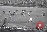 Standbild Football Game Montclair New Jersey USA, 1940, aus Sekunde 51 historischem Filmmaterial Videoclip 65675059028