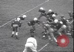Standbild Football Game Montclair New Jersey USA, 1940, aus Sekunde 55 historischem Filmmaterial Videoclip 65675059028