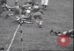 Standbild Football Game Montclair New Jersey USA, 1940, aus Sekunde 58 historischem Filmmaterial Videoclip 65675059028