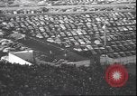Standbild Football Game Denver Colorado USA, 1940, aus Sekunde 10 historischem Filmmaterial Videoclip 65675059029