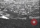 Standbild Football Game Denver Colorado USA, 1940, aus Sekunde 11 historischem Filmmaterial Videoclip 65675059029