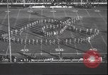 Standbild Football Game Denver Colorado USA, 1940, aus Sekunde 16 historischem Filmmaterial Videoclip 65675059029
