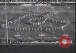 Standbild Football Game Denver Colorado USA, 1940, aus Sekunde 18 historischem Filmmaterial Videoclip 65675059029