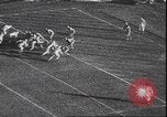Standbild Football Game Denver Colorado USA, 1940, aus Sekunde 38 historischem Filmmaterial Videoclip 65675059029