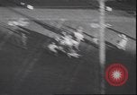 Standbild Football Game Denver Colorado USA, 1940, aus Sekunde 49 historischem Filmmaterial Videoclip 65675059029