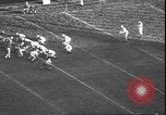 Standbild Football Game Denver Colorado USA, 1940, aus Sekunde 54 historischem Filmmaterial Videoclip 65675059029