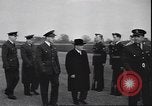 Standbild Ständigen Gemeinsamen Rat der Verteidigung oder PJBD Victoria Kanada, 1940, aus Sekunde 15 historischem Filmmaterial Videoclip 65675059030
