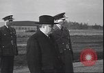 Standbild Ständigen Gemeinsamen Rat der Verteidigung oder PJBD Victoria Kanada, 1940, aus Sekunde 35 historischem Filmmaterial Videoclip 65675059030