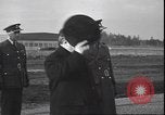 Standbild Ständigen Gemeinsamen Rat der Verteidigung oder PJBD Victoria Kanada, 1940, aus Sekunde 37 historischem Filmmaterial Videoclip 65675059030
