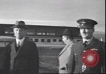 Standbild Ständigen Gemeinsamen Rat der Verteidigung oder PJBD Victoria Kanada, 1940, aus Sekunde 51 historischem Filmmaterial Videoclip 65675059030