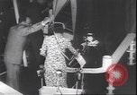 Standbild Start der USS Natoma Bay CVE-62 Vancouver Washington USA, 1943, aus Sekunde 20 historischem Filmmaterial Videoclip 65675059035