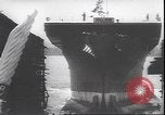Standbild Start der USS Natoma Bay CVE-62 Vancouver Washington USA, 1943, aus Sekunde 28 historischem Filmmaterial Videoclip 65675059035