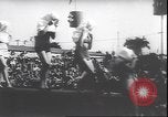 Standbild schönsten Beine contest Palisades Park New Jersey USA, 1943, aus Sekunde 25 historischem Filmmaterial Videoclip 65675059037