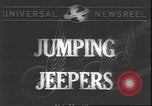 Standbild Militär Jeep Australien, 1943, aus Sekunde 1 historischem Filmmaterial Videoclip 65675059040
