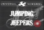 Standbild Militär Jeep Australien, 1943, aus Sekunde 6 historischem Filmmaterial Videoclip 65675059040