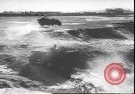 Standbild Militär Jeep Australien, 1943, aus Sekunde 15 historischem Filmmaterial Videoclip 65675059040