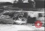 Standbild Militär Jeep Australien, 1943, aus Sekunde 24 historischem Filmmaterial Videoclip 65675059040