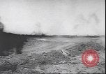 Standbild Militär Jeep Australien, 1943, aus Sekunde 26 historischem Filmmaterial Videoclip 65675059040
