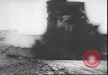 Standbild Militär Jeep Australien, 1943, aus Sekunde 32 historischem Filmmaterial Videoclip 65675059040