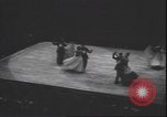 Standbild Lindy Hop und Wiener Walzer tanzen New York City USA, 1943, aus Sekunde 7 historischem Filmmaterial Videoclip 65675059042