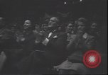 Standbild Lindy Hop und Wiener Walzer tanzen New York City USA, 1943, aus Sekunde 22 historischem Filmmaterial Videoclip 65675059042
