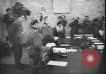 Standbild General Eisenhower Reims Frankreich, 1945, aus Sekunde 27 historischem Filmmaterial Videoclip 65675059043