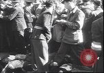 Immagine di Corpo morto di Mussolini Milano Italia, 1945, secondo 30 filmato di repertorio 65675059045
