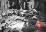 Immagine di Corpo morto di Mussolini Milano Italia, 1945, secondo 34 filmato di repertorio 65675059045