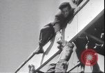 Immagine di Corpo morto di Mussolini Milano Italia, 1945, secondo 49 filmato di repertorio 65675059045