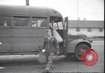 Standbild Entladung der Soldaten East Point Georgia USA, 1945, aus Sekunde 5 historischem Filmmaterial Videoclip 65675059048