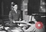 Standbild Entladung der Soldaten East Point Georgia USA, 1945, aus Sekunde 17 historischem Filmmaterial Videoclip 65675059048
