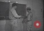 Standbild Entladung der Soldaten East Point Georgia USA, 1945, aus Sekunde 37 historischem Filmmaterial Videoclip 65675059048