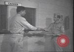 Standbild Entladung der Soldaten East Point Georgia USA, 1945, aus Sekunde 45 historischem Filmmaterial Videoclip 65675059048