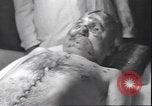 Standbild Leiche von Mussolini Mailand Italien, 1945, aus Sekunde 31 historischem Filmmaterial Videoclip 65675059051