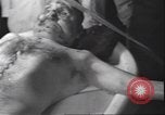 Standbild Leiche von Mussolini Mailand Italien, 1945, aus Sekunde 40 historischem Filmmaterial Videoclip 65675059051