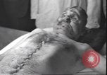 Standbild Leiche von Mussolini Mailand Italien, 1945, aus Sekunde 47 historischem Filmmaterial Videoclip 65675059051