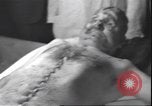 Standbild Leiche von Mussolini Mailand Italien, 1945, aus Sekunde 49 historischem Filmmaterial Videoclip 65675059051