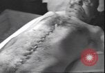 Standbild Leiche von Mussolini Mailand Italien, 1945, aus Sekunde 53 historischem Filmmaterial Videoclip 65675059051