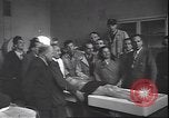 Standbild Leiche von Mussolini Mailand Italien, 1945, aus Sekunde 31 historischem Filmmaterial Videoclip 65675059053