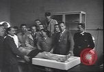 Standbild Leiche von Mussolini Mailand Italien, 1945, aus Sekunde 34 historischem Filmmaterial Videoclip 65675059053