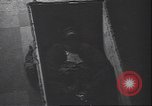 Standbild Leiche von Mussolini Mailand Italien, 1945, aus Sekunde 44 historischem Filmmaterial Videoclip 65675059053