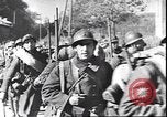 Image troupes françaises affichage wrecked matériel allemand France, 1940, de la seconde 7 séquences d'archives historiques vidéo 65675059057